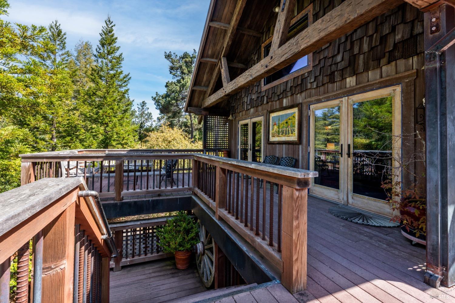 40811 Eureka Hill Road Point Arena CA 95468