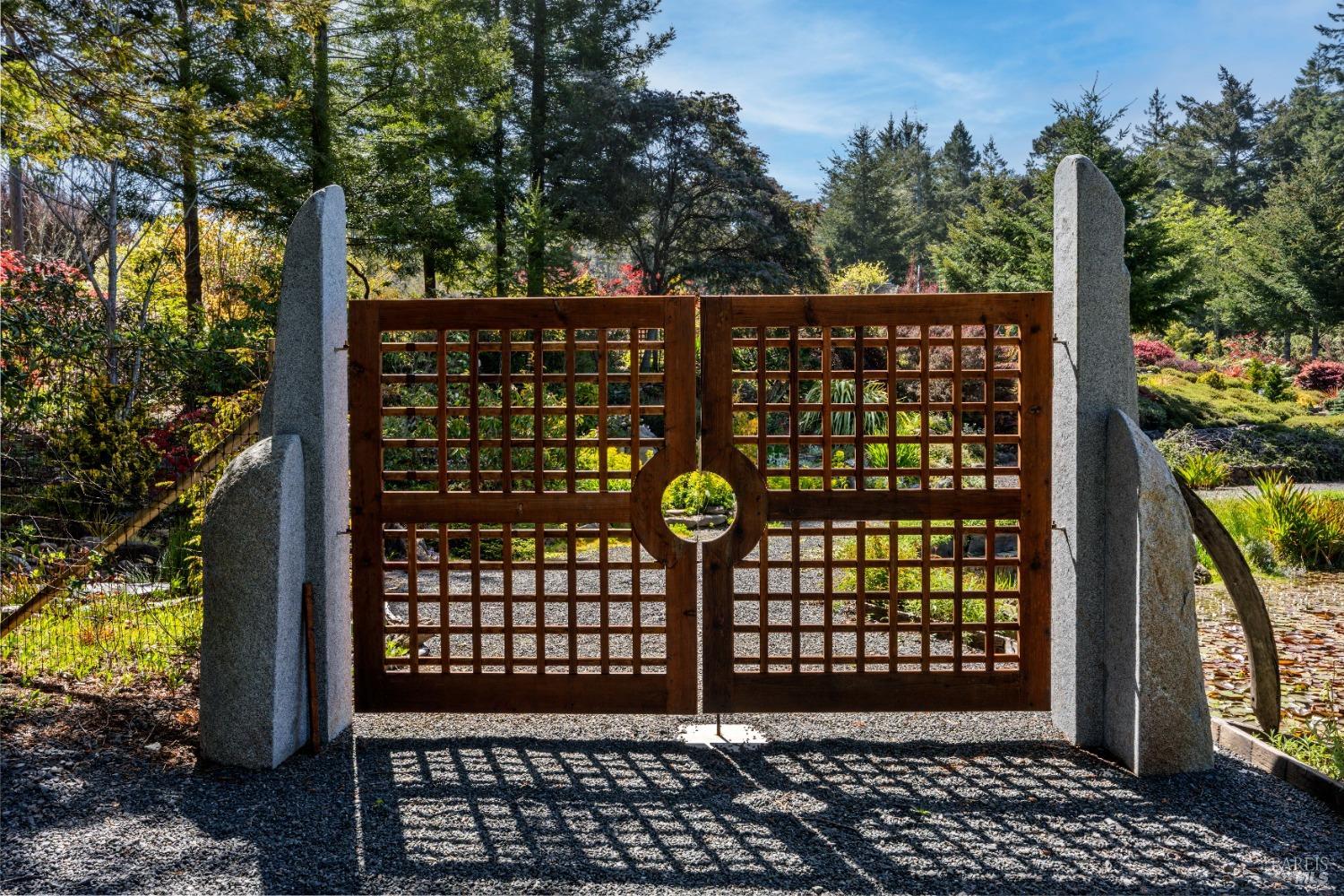 40811 Eureka Hill Road Point Arena CA 95468