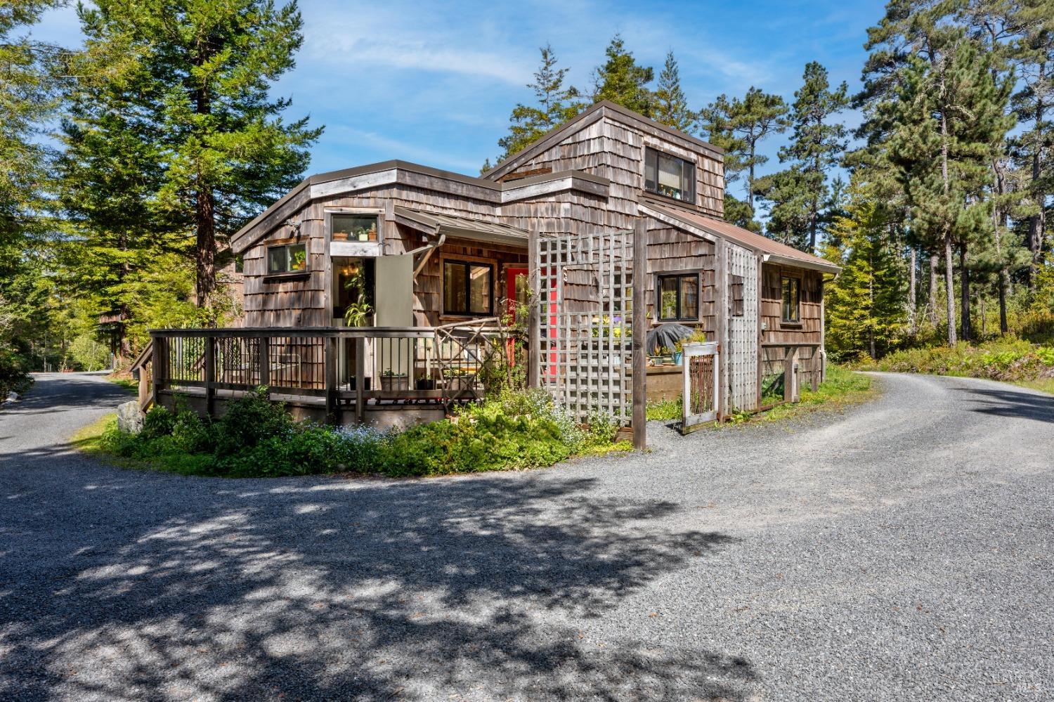 40811 Eureka Hill Road Point Arena CA 95468