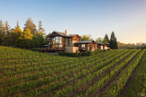 437 W Dry Creek Road Healdsburg CA 95448