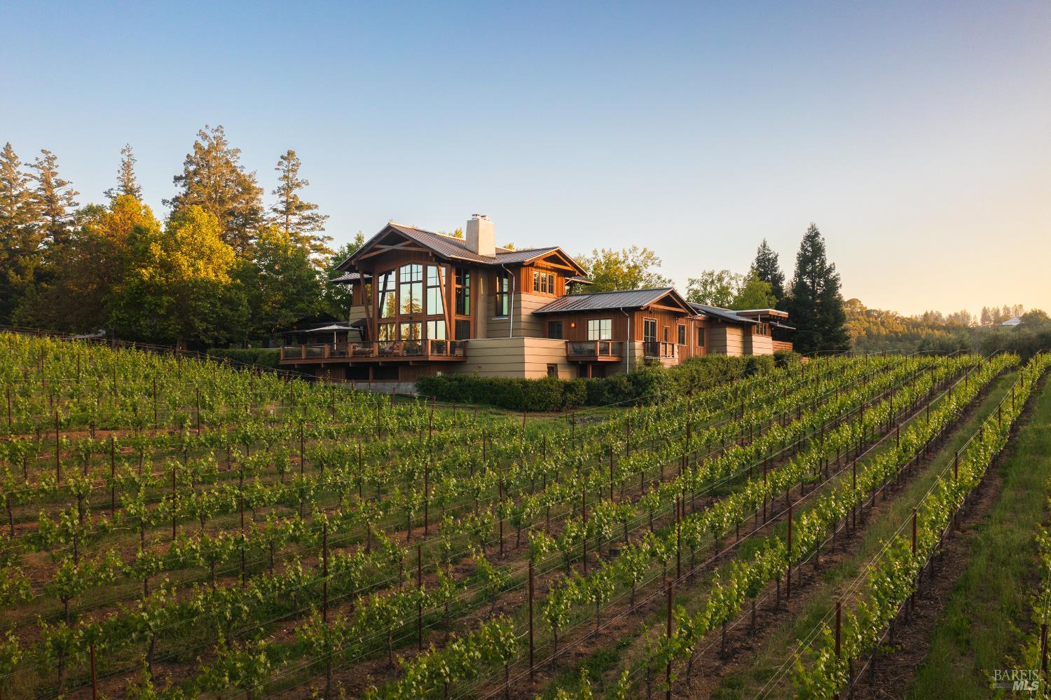 437 W Dry Creek Road Healdsburg CA 95448