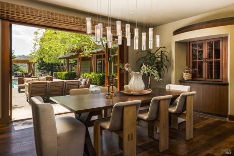 437 W Dry Creek Road Healdsburg CA 95448