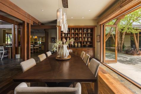 437 W Dry Creek Road Healdsburg CA 95448