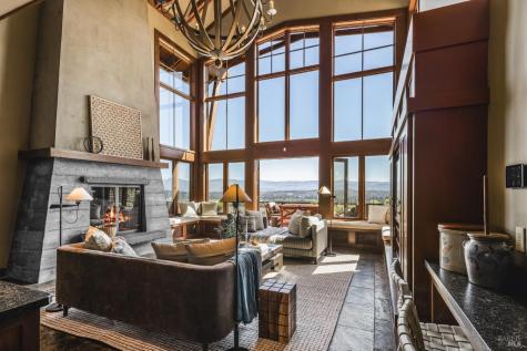 437 W Dry Creek Road Healdsburg CA 95448