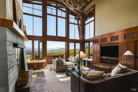 437 W Dry Creek Road Healdsburg CA 95448