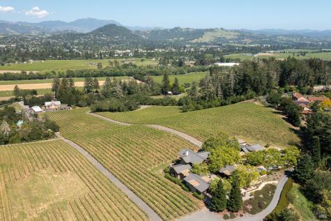 437 W Dry Creek Road Healdsburg CA 95448