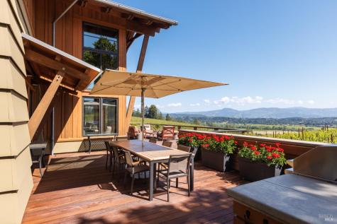 437 W Dry Creek Road Healdsburg CA 95448
