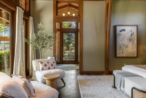 437 W Dry Creek Road Healdsburg CA 95448