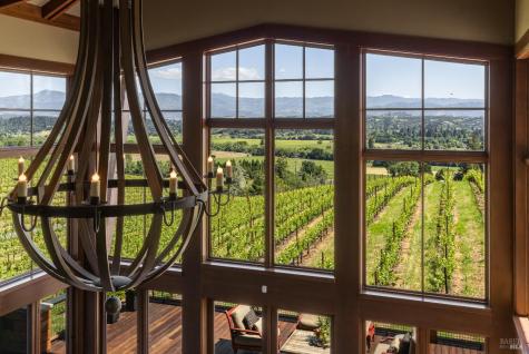 437 W Dry Creek Road Healdsburg CA 95448