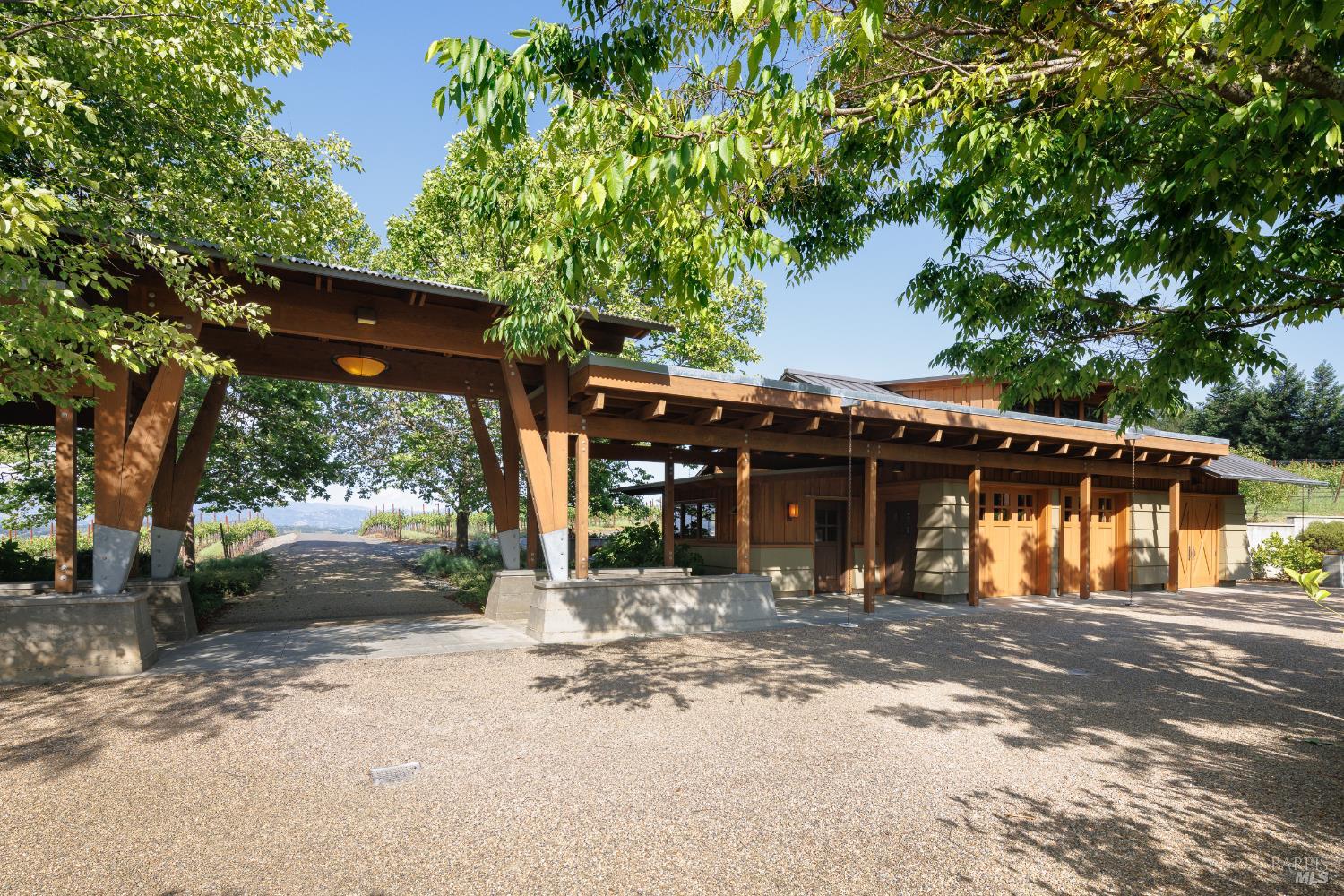 437 W Dry Creek Road Healdsburg CA 95448