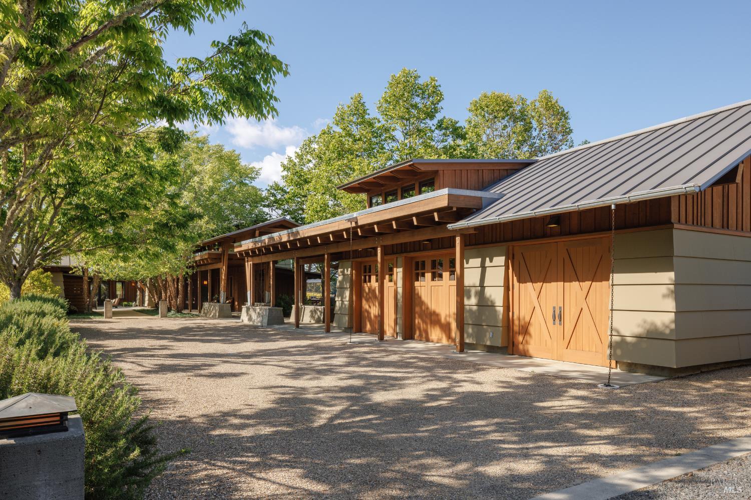 437 W Dry Creek Road Healdsburg CA 95448
