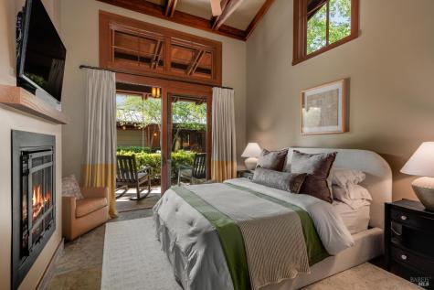 437 W Dry Creek Road Healdsburg CA 95448