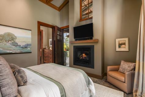 437 W Dry Creek Road Healdsburg CA 95448