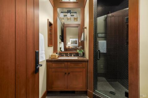 437 W Dry Creek Road Healdsburg CA 95448