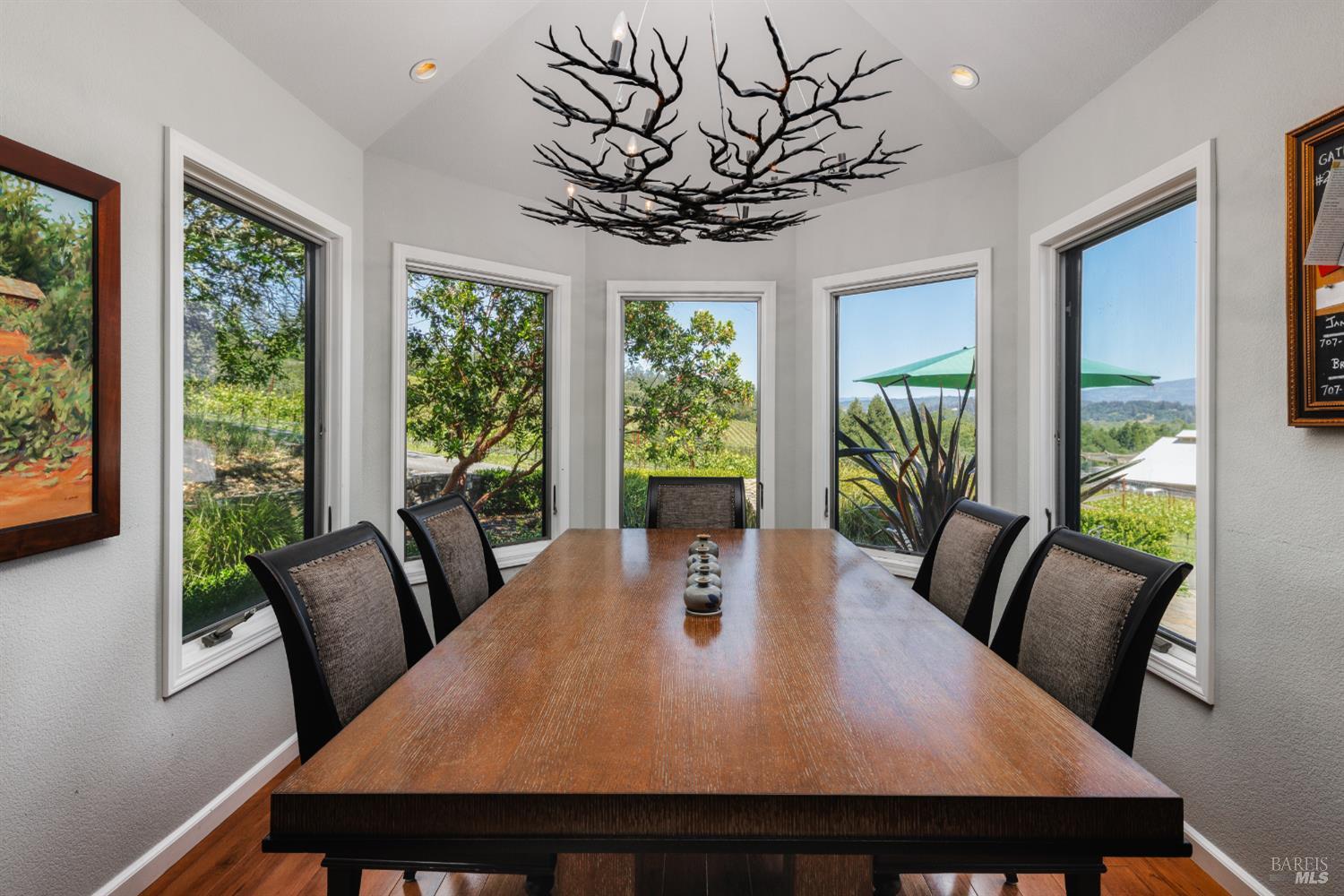 437 W Dry Creek Road Healdsburg CA 95448