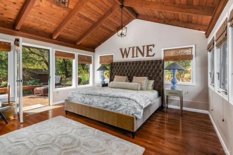 437 W Dry Creek Road Healdsburg CA 95448