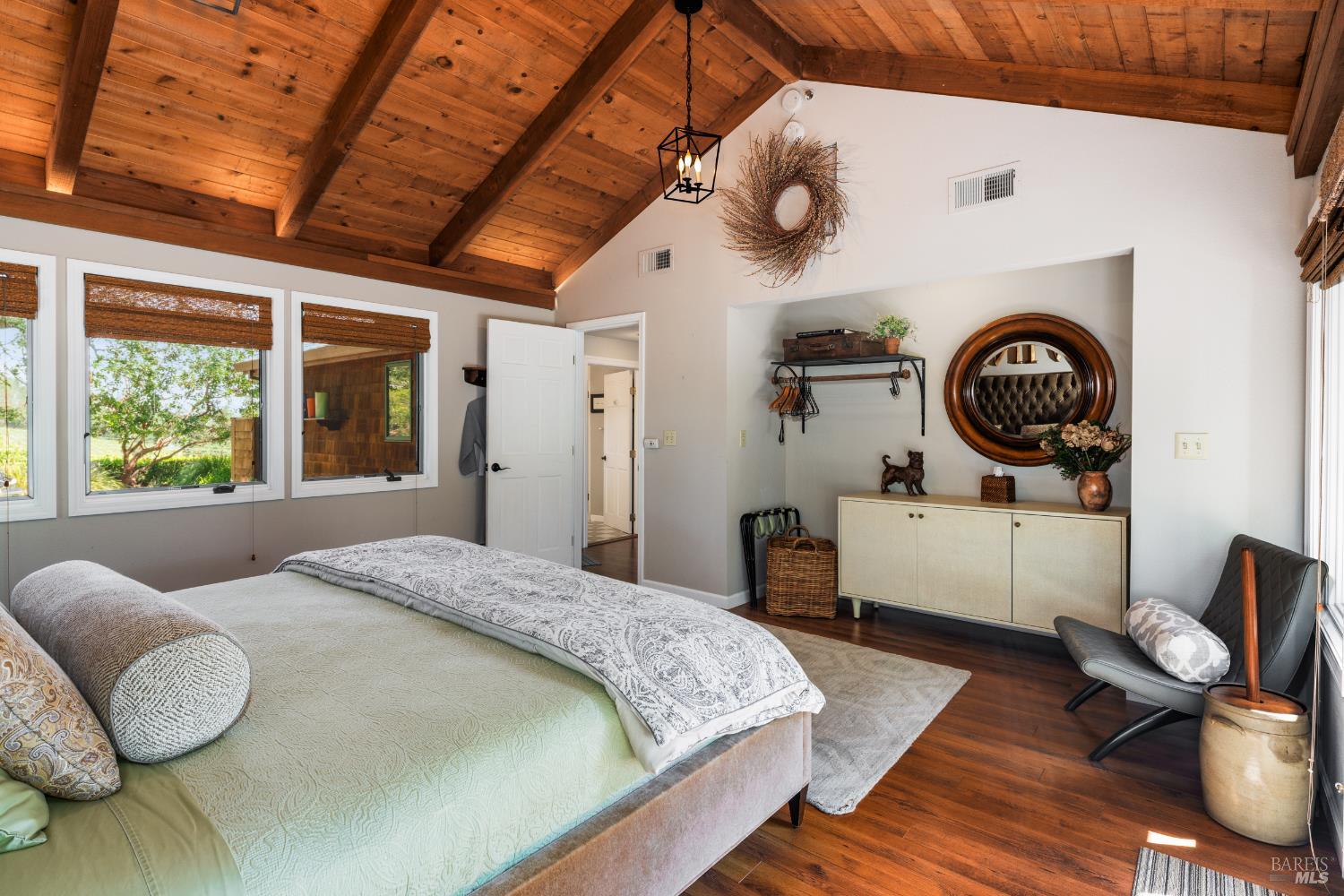 437 W Dry Creek Road Healdsburg CA 95448
