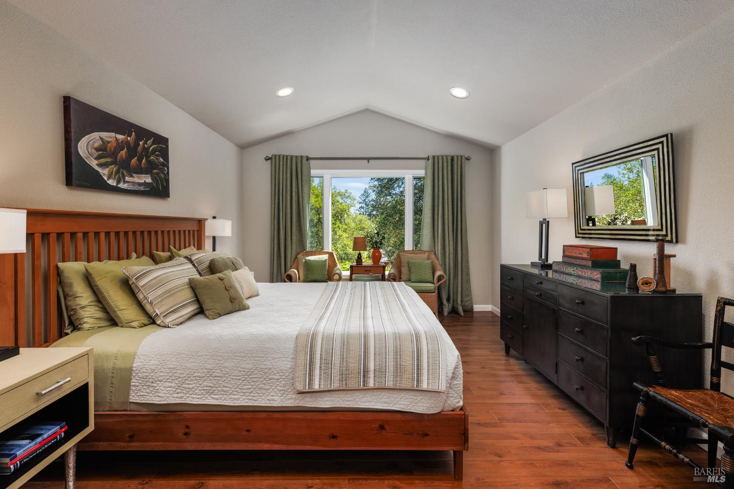 437 W Dry Creek Road Healdsburg CA 95448