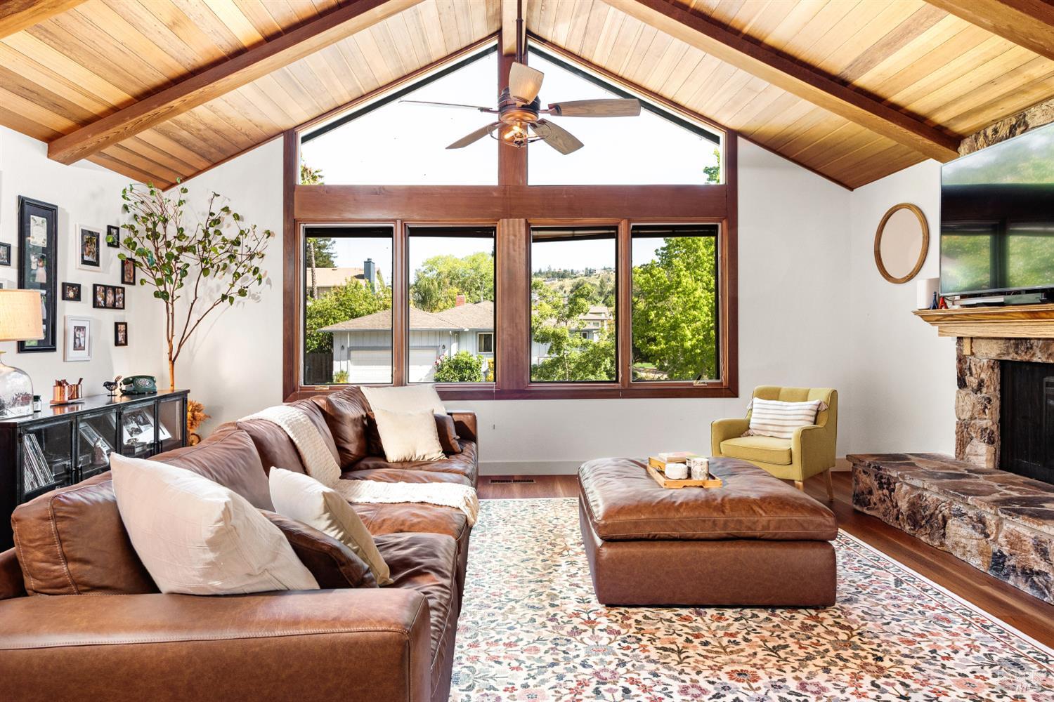 3404 Castlerock Court Santa Rosa CA 95404