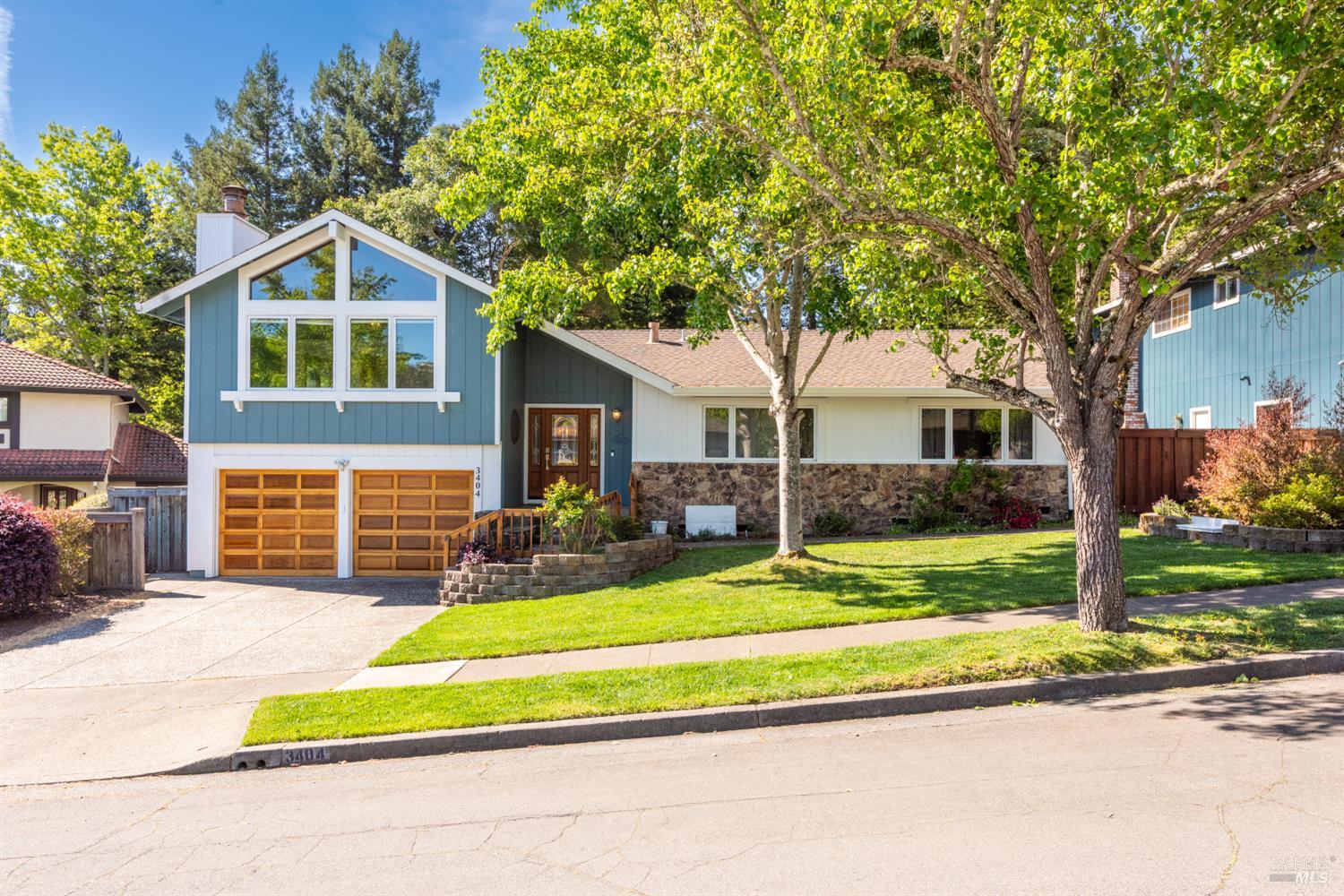 3404 Castlerock Court Santa Rosa CA 95404