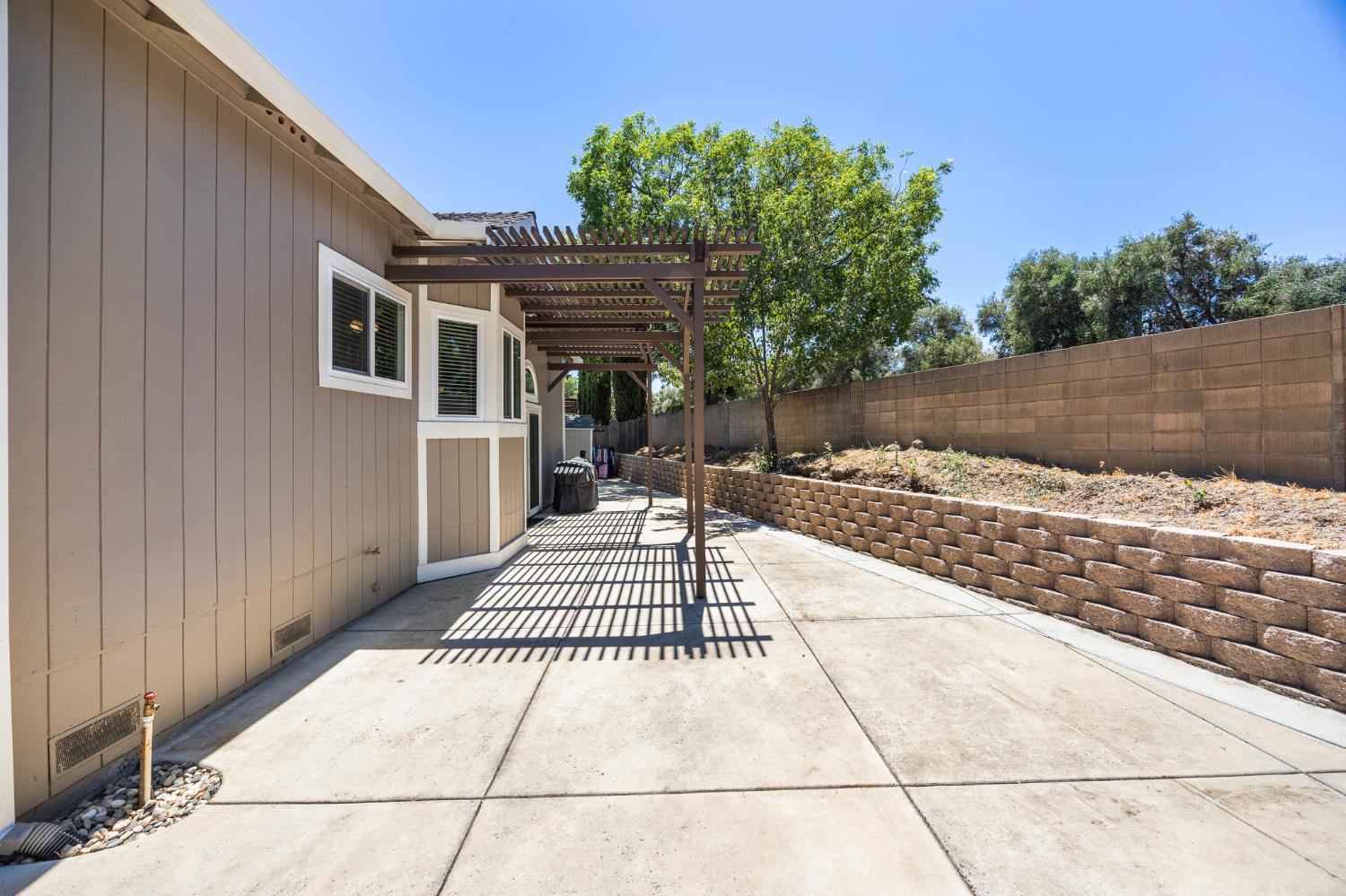 6 King Place Woodland CA 95695