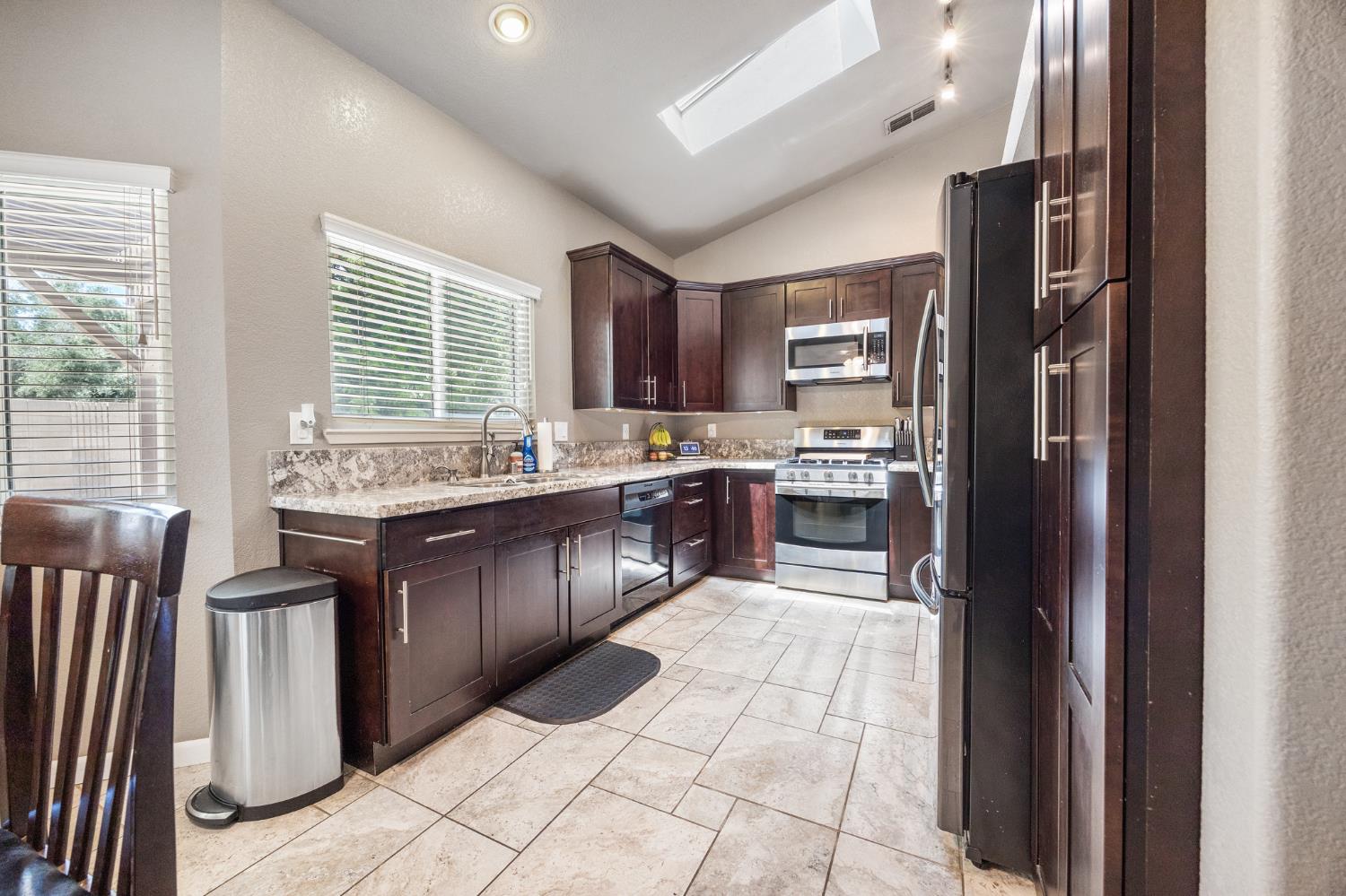 6 King Place Woodland CA 95695