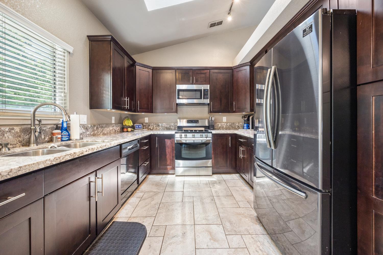 6 King Place Woodland CA 95695