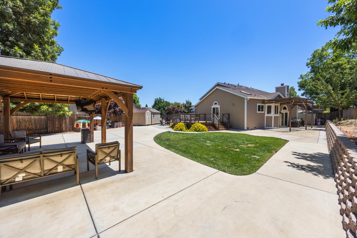 6 King Place Woodland CA 95695