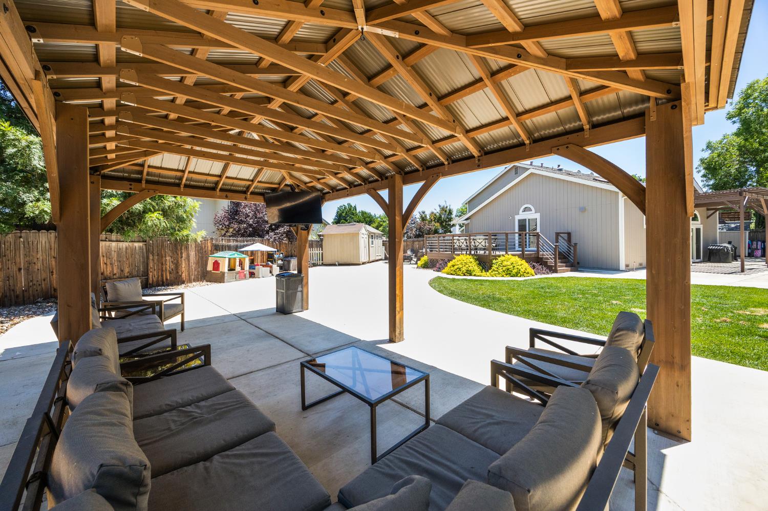6 King Place Woodland CA 95695