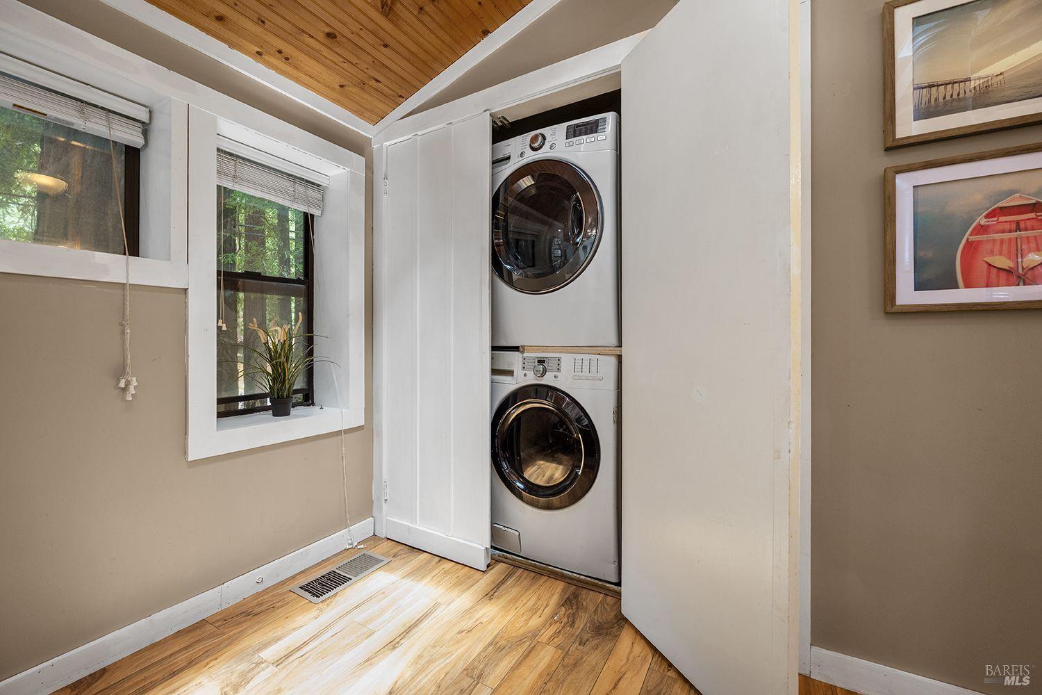 17350 Riverside Drive Guerneville CA 95446