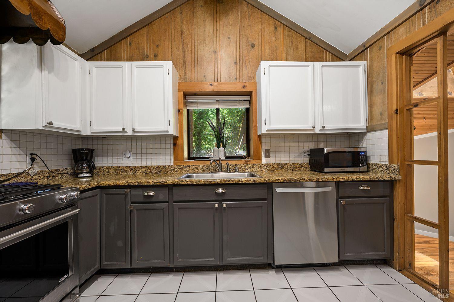 17350 Riverside Drive Guerneville CA 95446