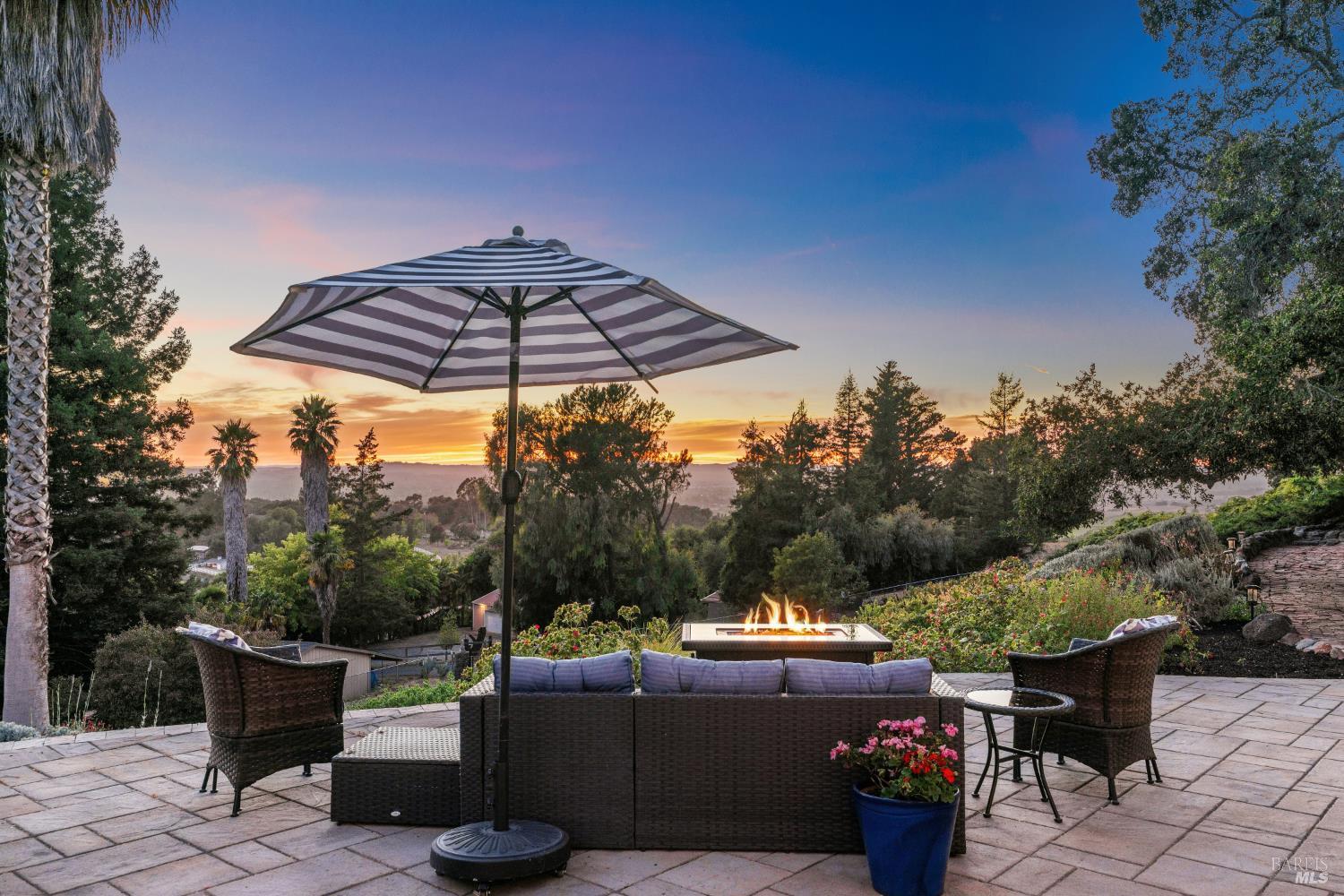 4322 Oakridge Lane Penngrove CA 94951