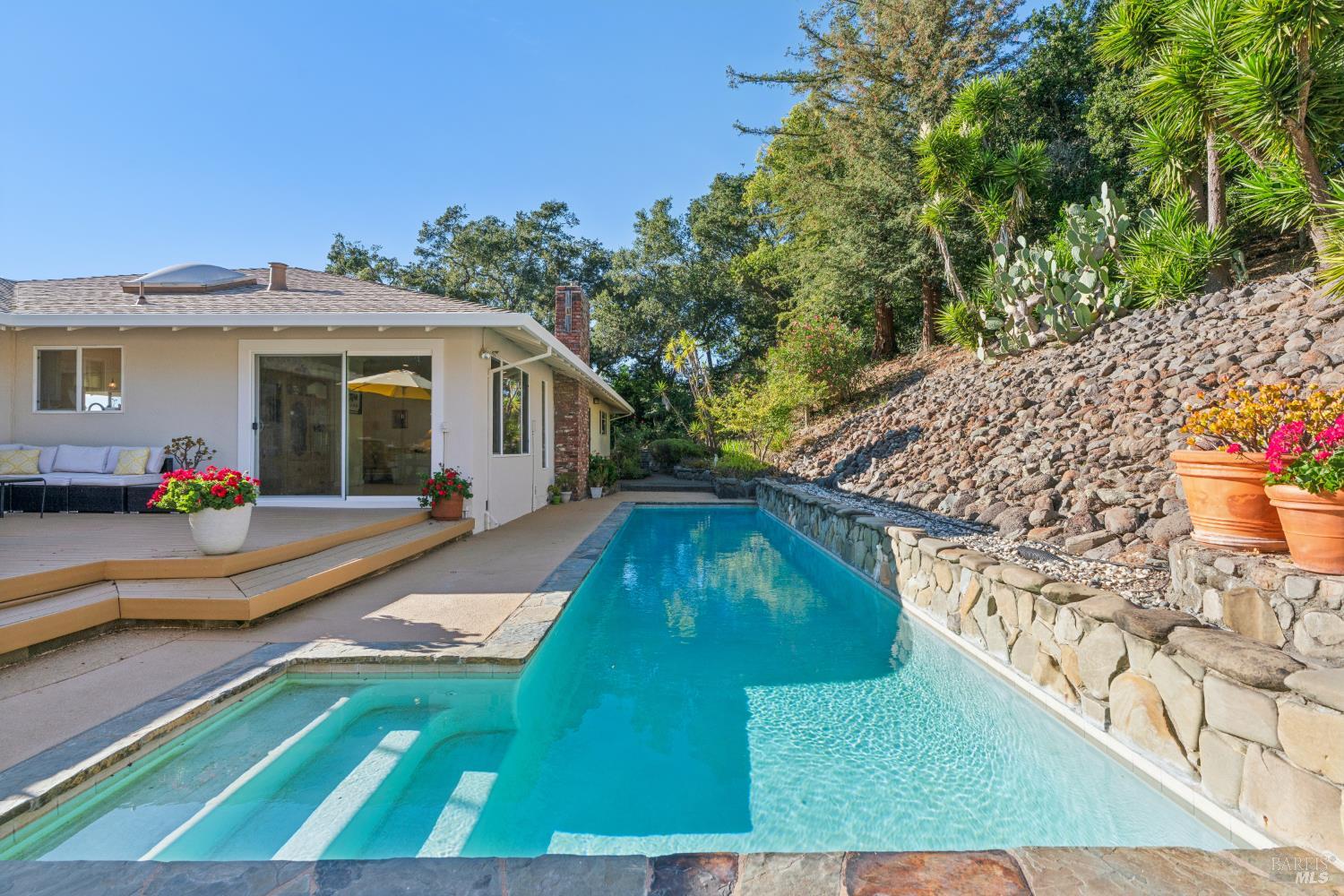 4322 Oakridge Lane Penngrove CA 94951