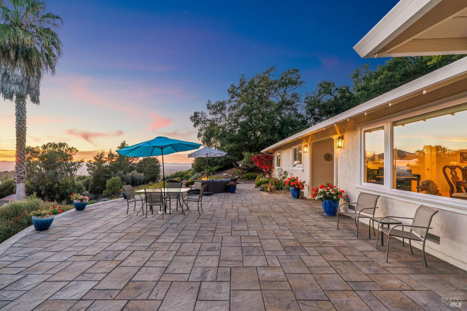 4322 Oakridge Lane Penngrove CA 94951