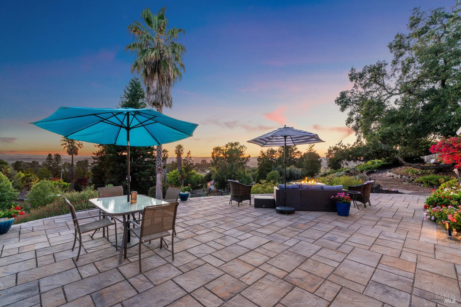 4322 Oakridge Lane Penngrove CA 94951
