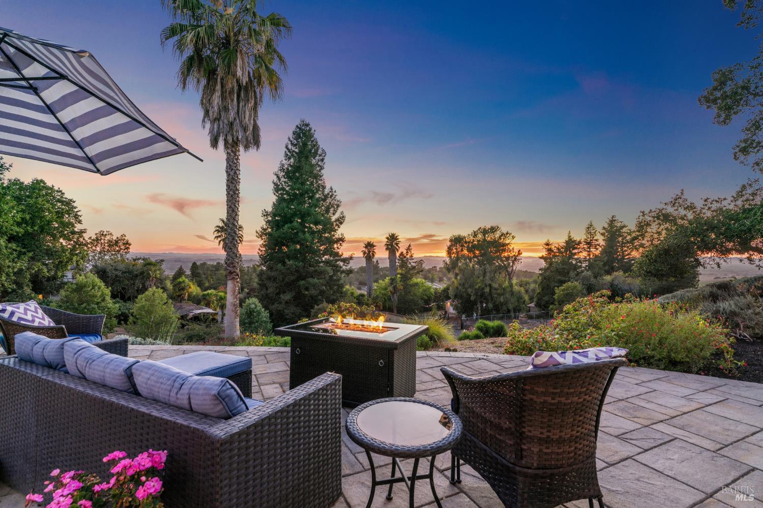 4322 Oakridge Lane Penngrove CA 94951