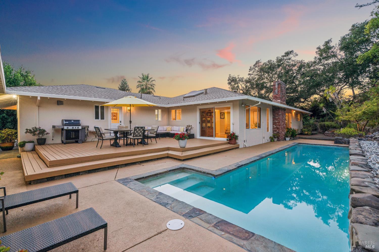 4322 Oakridge Lane Penngrove CA 94951