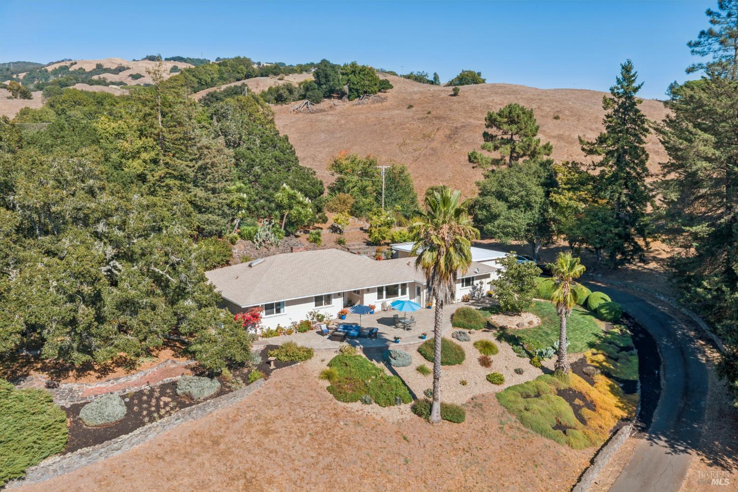 4322 Oakridge Lane Penngrove CA 94951