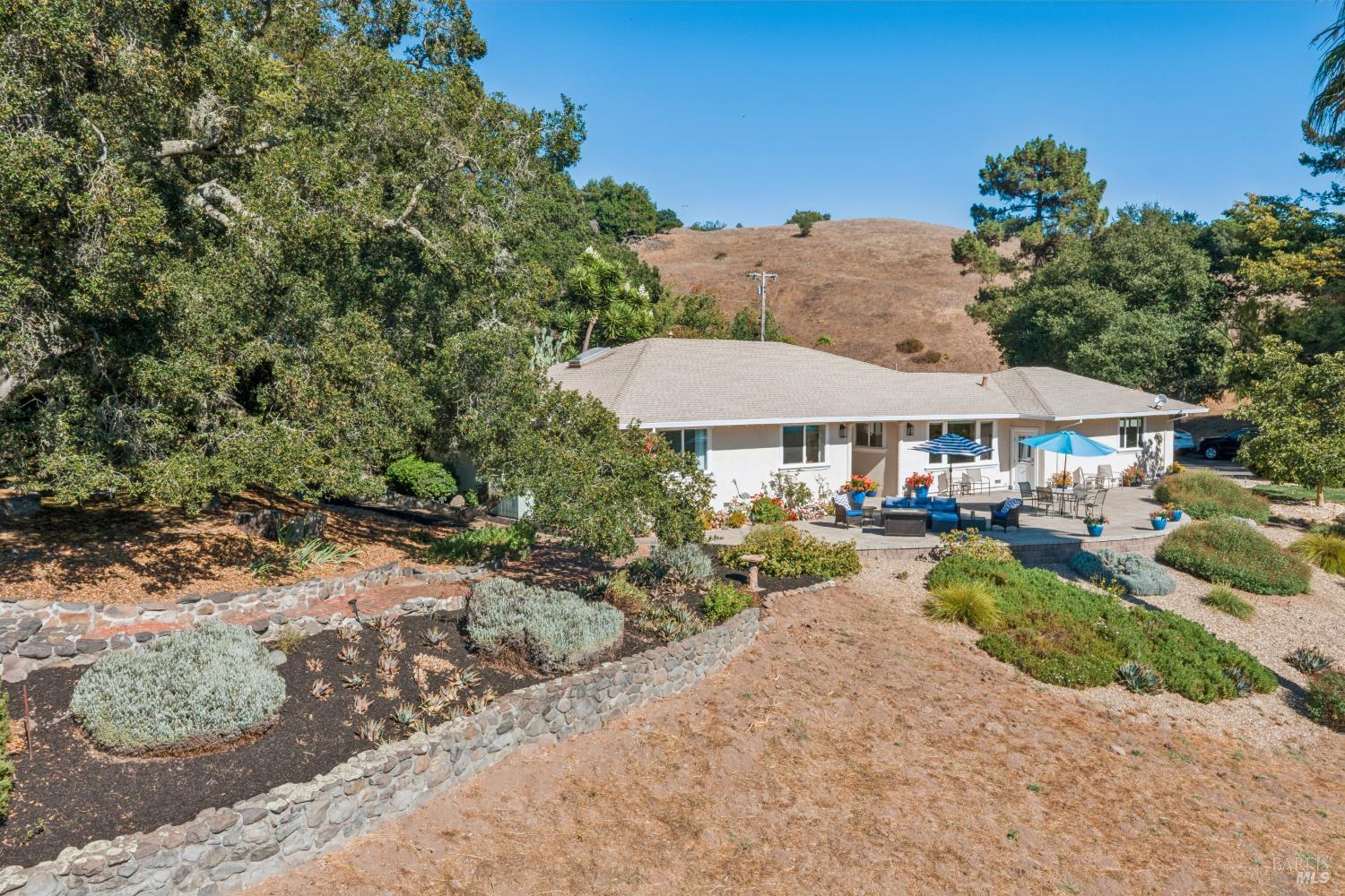 4322 Oakridge Lane Penngrove CA 94951