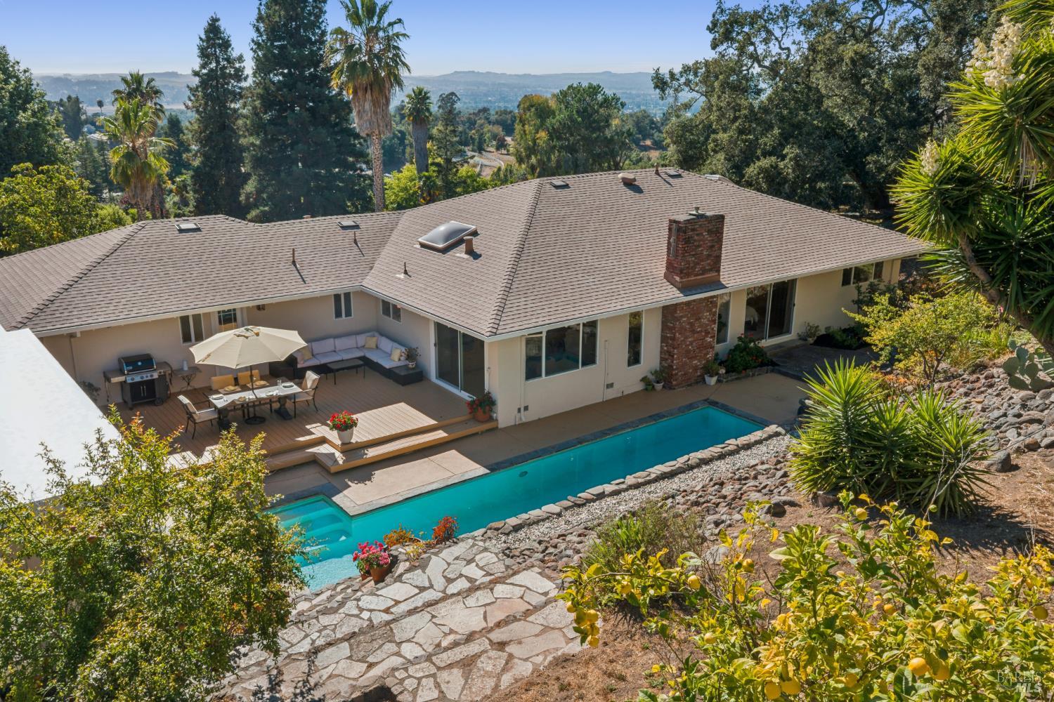 4322 Oakridge Lane Penngrove CA 94951