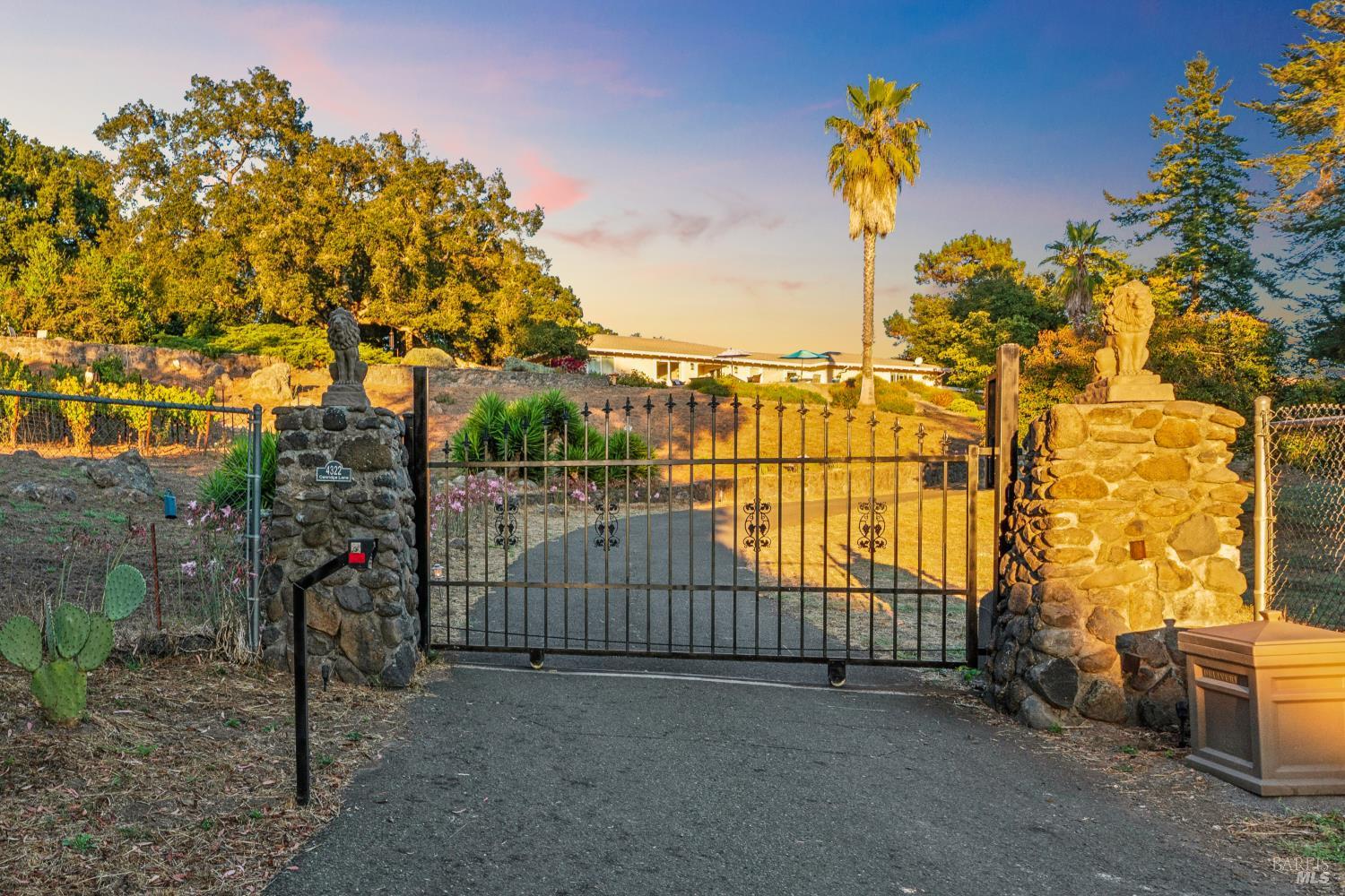 4322 Oakridge Lane Penngrove CA 94951