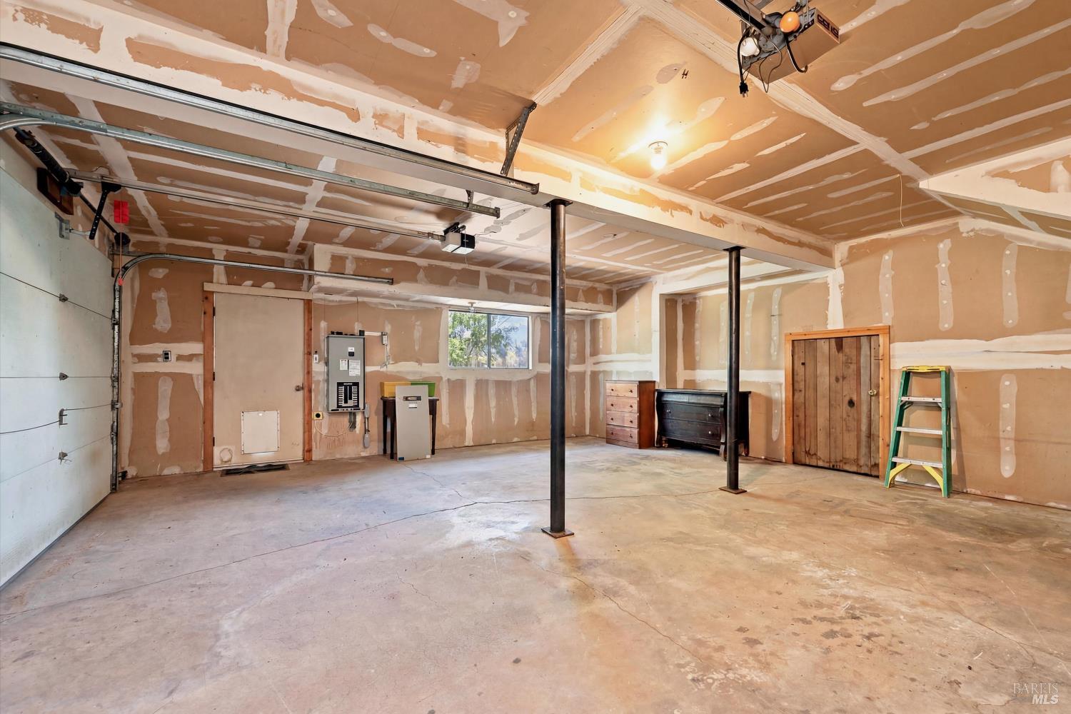 13420 Point Lakeview Road Lower Lake CA 95457