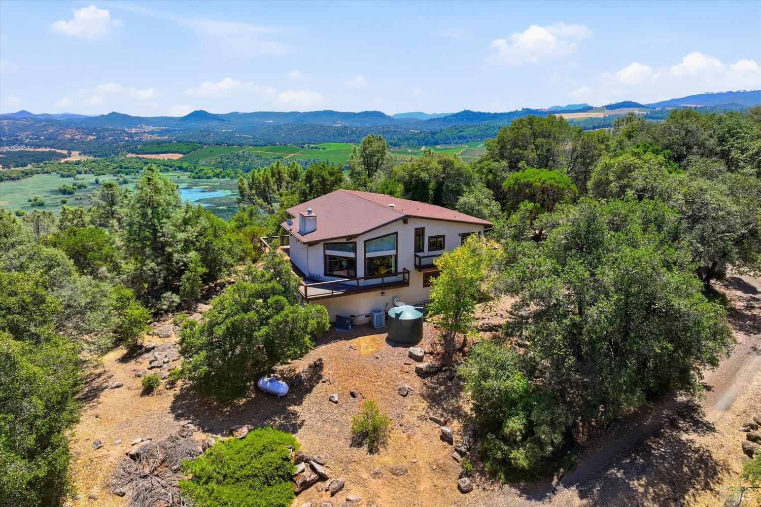 13420 Point Lakeview Road Lower Lake CA 95457