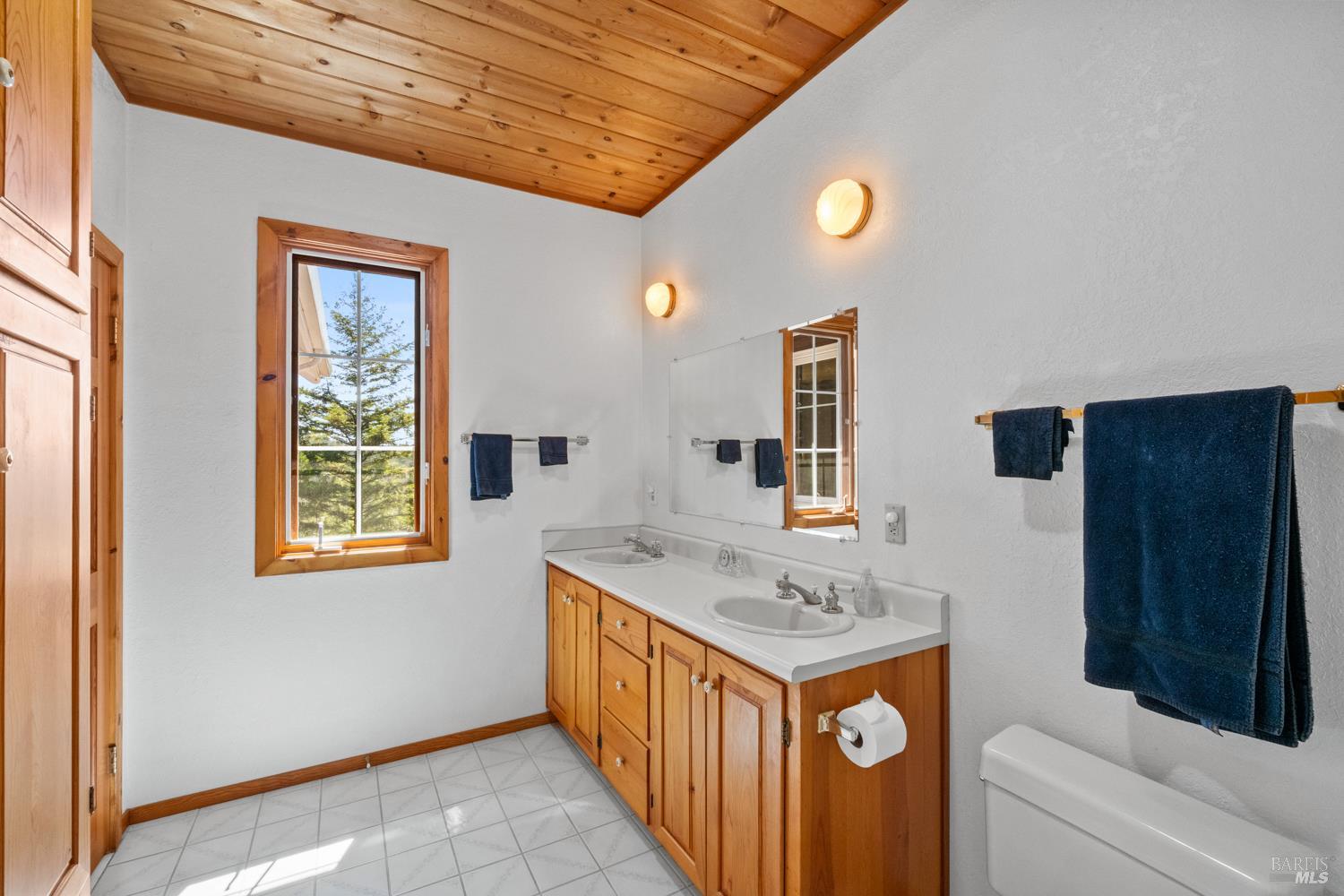 46131 Sunset Drive Gualala CA 95445