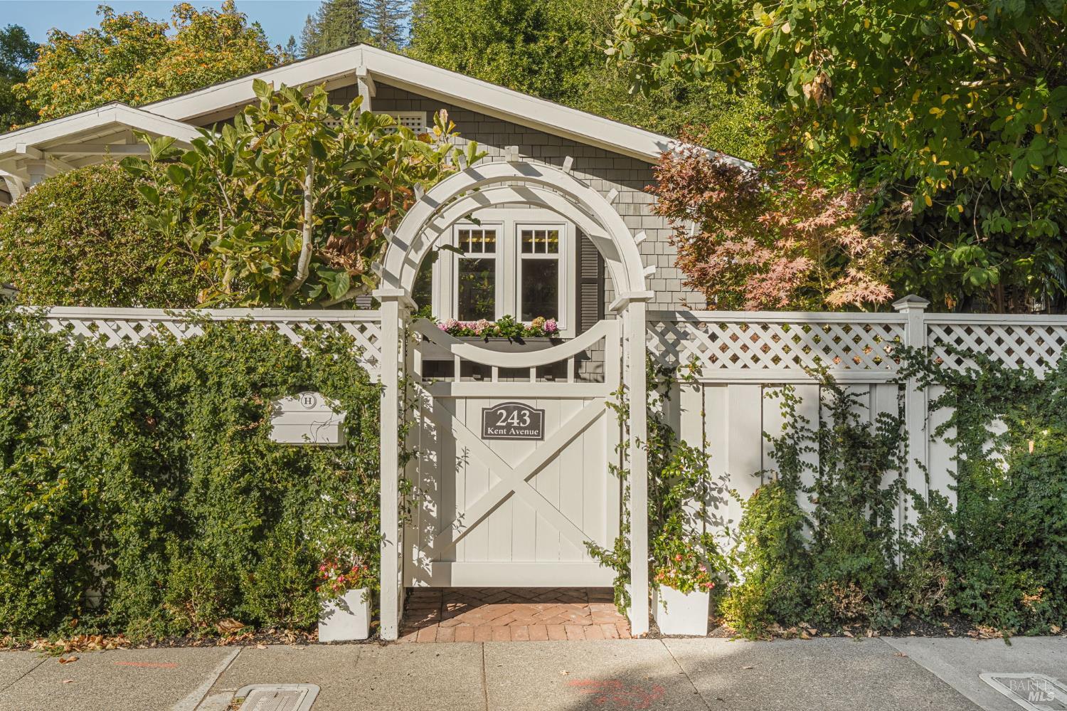 243 Kent Avenue Kentfield CA 94904