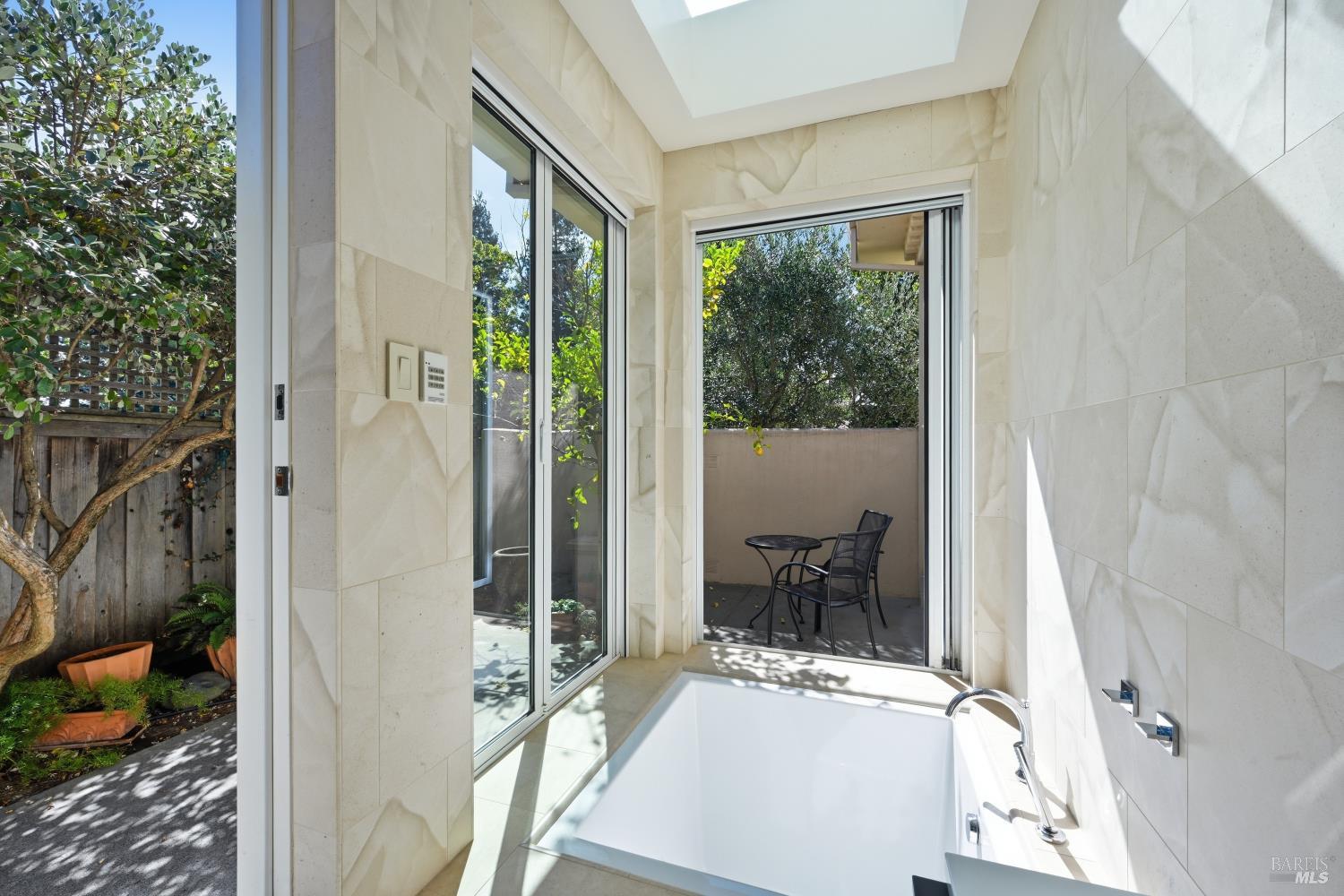 1420 Rosewood Lane Napa CA 94558