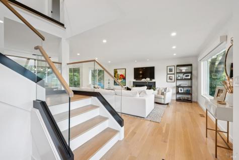 341 Fairway Drive Novato CA 94949