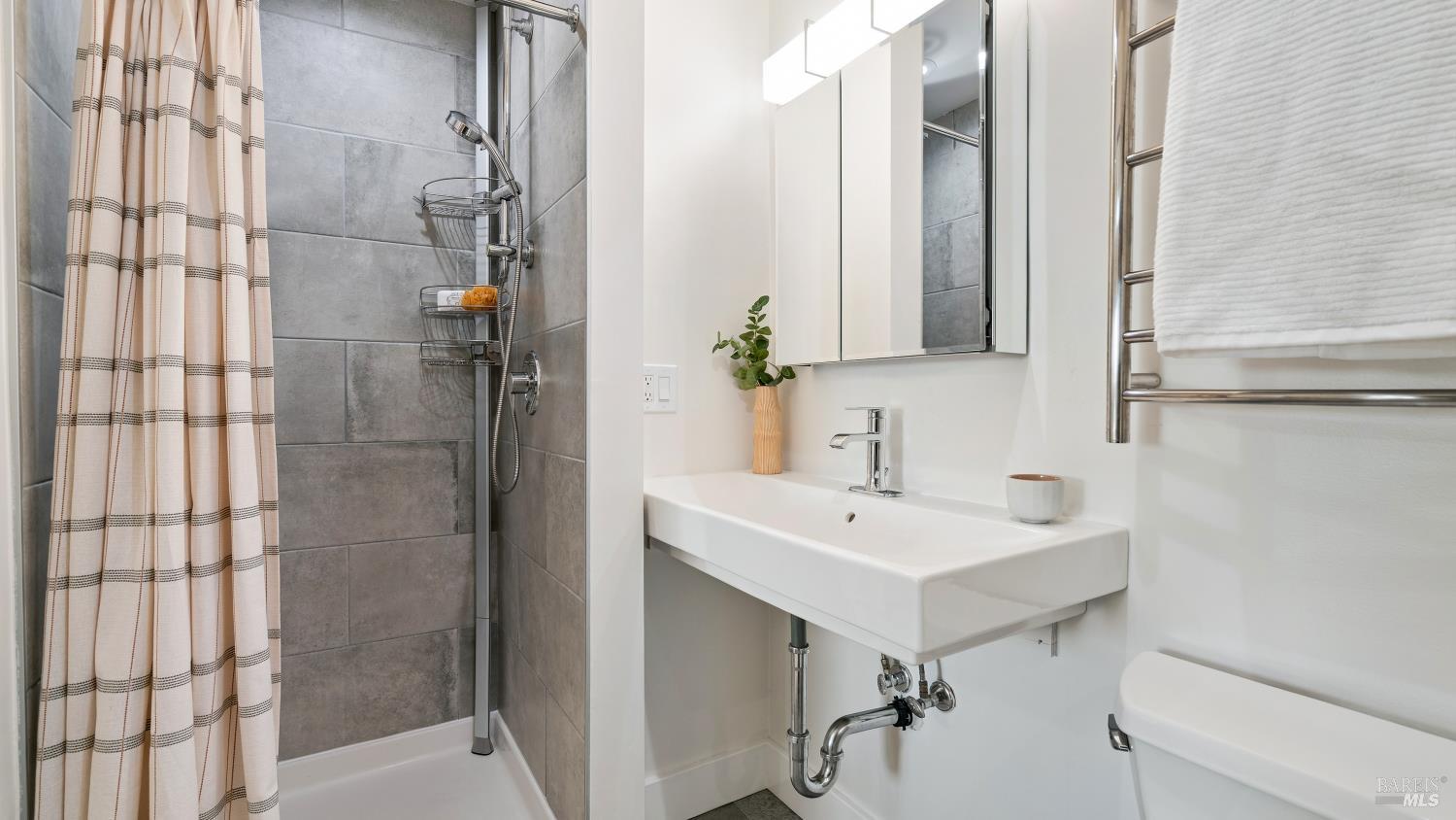 121 Verde Court Petaluma CA 94954