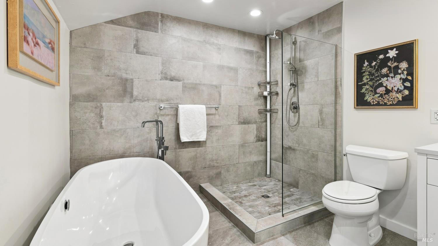 121 Verde Court Petaluma CA 94954