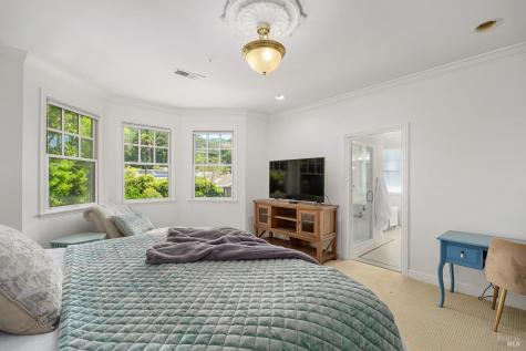 8 Center Street San Rafael CA 94901